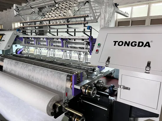 컴퓨터화된 체인 스티치 멀티 니들 퀼팅 머신